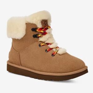 UGG Classic Mini Alpine Bootie women’s size 11 lace up boots